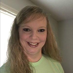 Meet your Posher, Stacy